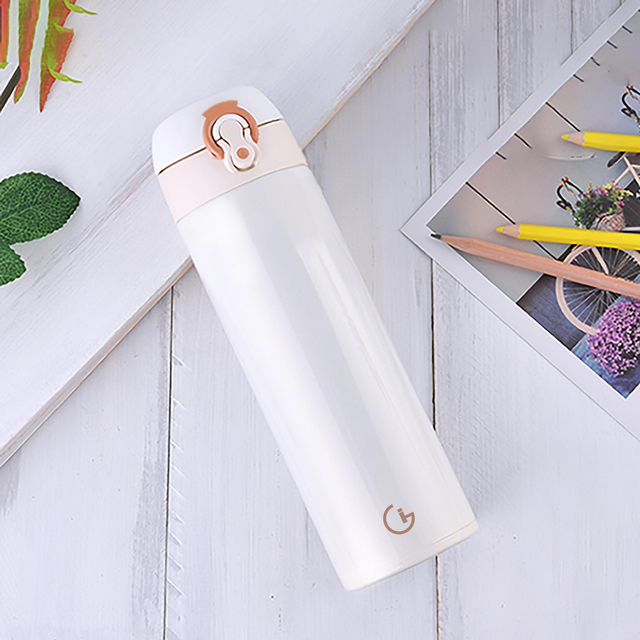 Bouncing lid cooling and heat-insulating business cup